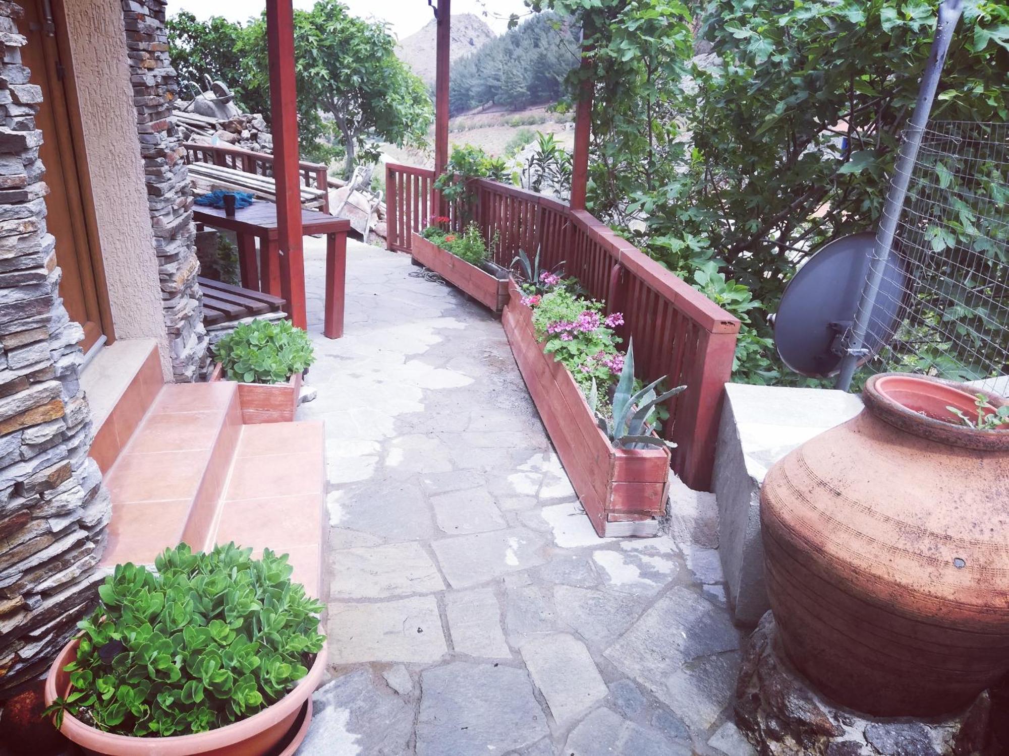 Guesthouse Axieros Samothraki Bagian luar foto