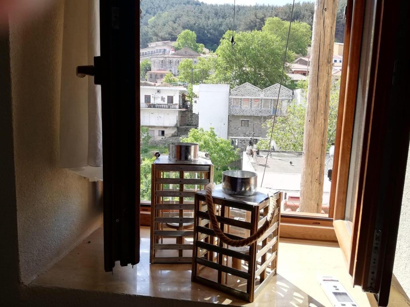 Guesthouse Axieros Samothraki Bagian luar foto