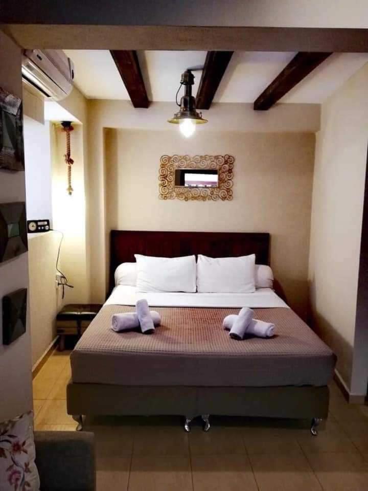 Guesthouse Axieros Samothraki Bagian luar foto