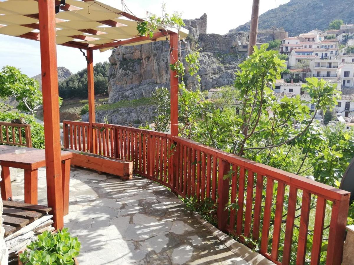 Guesthouse Axieros Samothraki Bagian luar foto